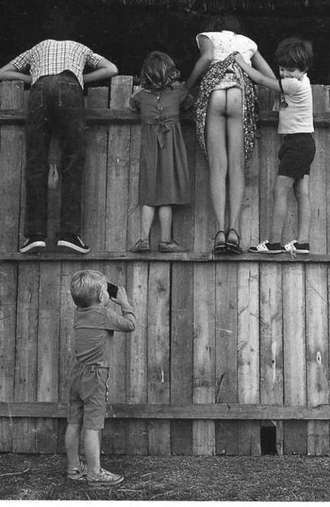 Klinac fotka guze: Budući fotograf Playboya