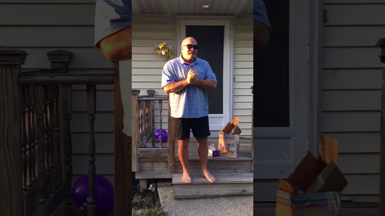 NAJŠARENIJI TRENUTAK NJEGOVOG ŽIVOTA - Čovjek nakon 66 godina vidi boje