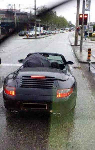 Evo što se dogodi kad voziš skup automobil, ali ne pratiš vremensku prognozu