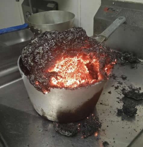 Kad zaboraviš da kuhaš karamelu i napraviš vulkan!