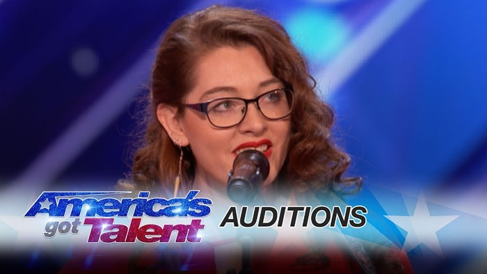 Gluha djevojka otpjevala je pjesmu na America's Got Talent i ostavila Simona bez teksta