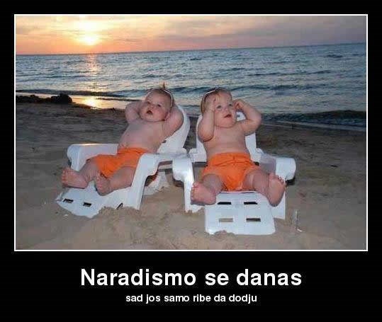 Napravili dvorce od pijeska, sad čekaju princeze