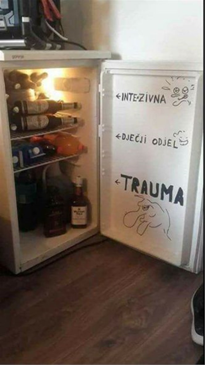 Na vratima hladnjaka napisali su urnebesne upute 