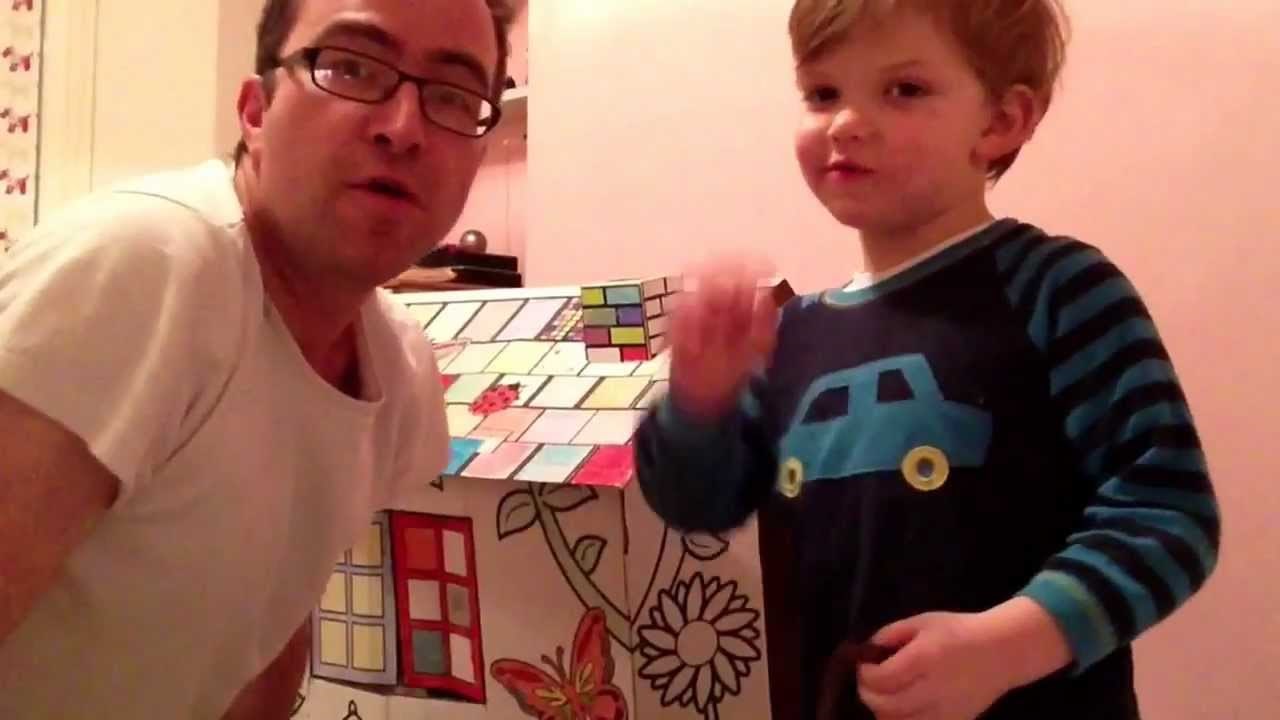 VIDEO Je li ovo moguće? Otac svog sina udara šakom u lice?!