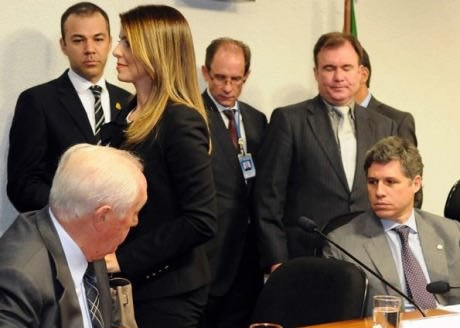 Brazilski parlament: Bleje u dupe k'o da ga prvi put vide