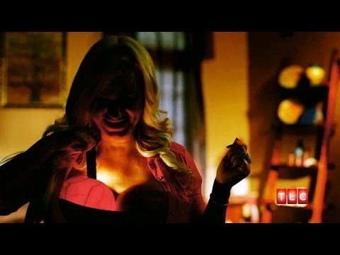 Žena opsjednuta sisama koje svijetle u mraku