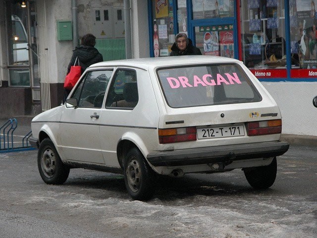 Samo turbomuškarac "nosi" rozo?