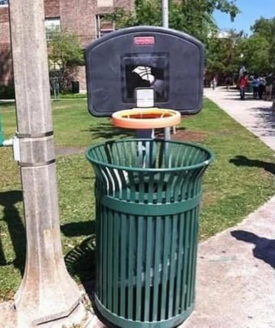 Koš-kanta za smeće: Jedini način da se ljude motivira