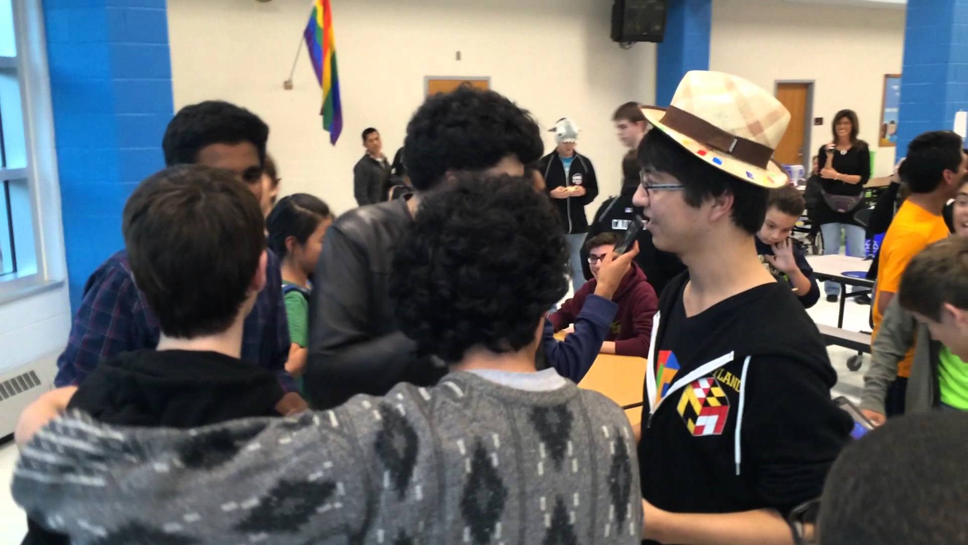 VIDEO: Srušen svjetski rekord u rješavanju Rubikove kocke i vrijeme je totalno suludo!