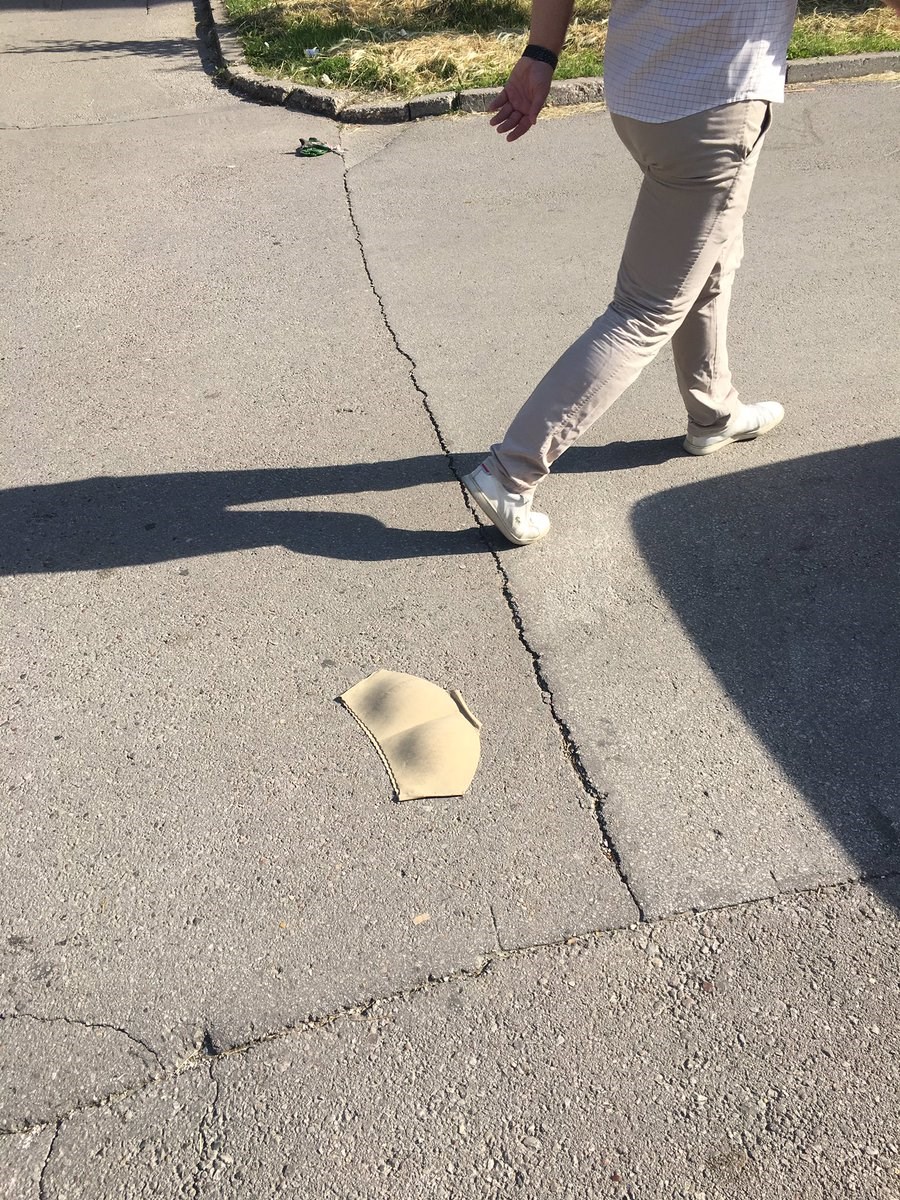 Dogodilo se nešto strašno, nesretnica je jutros bez guzice otišla na posao!