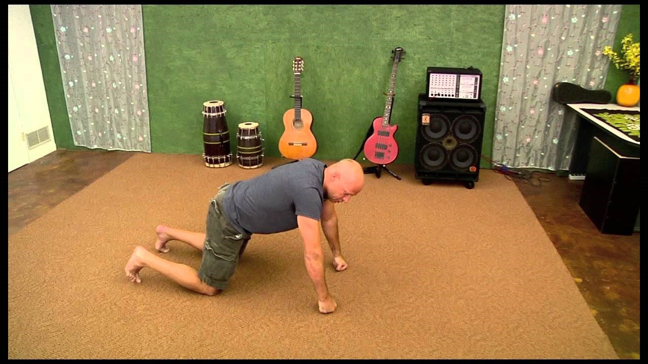 VIDEO: Što uraditi ako vas uhvati gušenje, a nema nikoga da vam pomogne?