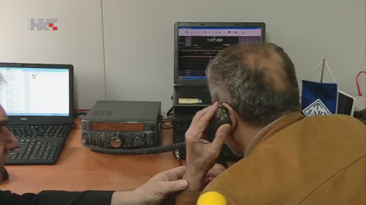 Bandić s mikrofonom na uhu: "Pozdravlja vas Leopard!"