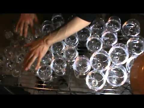 Harry Potter tema odsvirana na čašama vode najlljepša je stvar koju ćete danas čuti