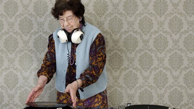 Kad baka odluči postati DJ