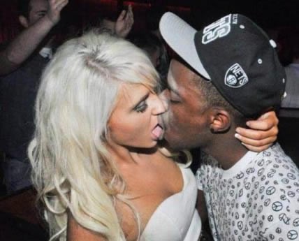 Ma kakvi, ja se uopće ne šminkam, prirodno sam lijepa!