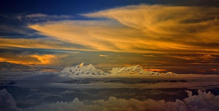 Bajkoviti suton nad Himalajom