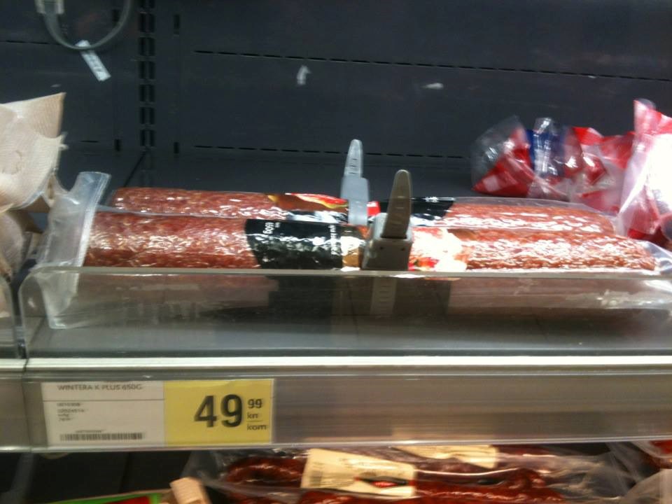 Rat kradljivcima kobasica!