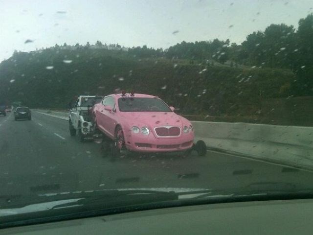 Vlasnici auto oduzeli zbog neukusa