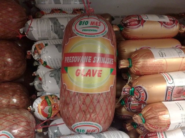 Svakakvih čudesa na ovom svijetu, ali prešane glave??