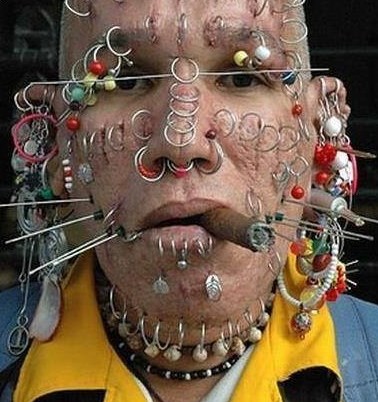 Gospodar prstenova, naušnica i bižuterije