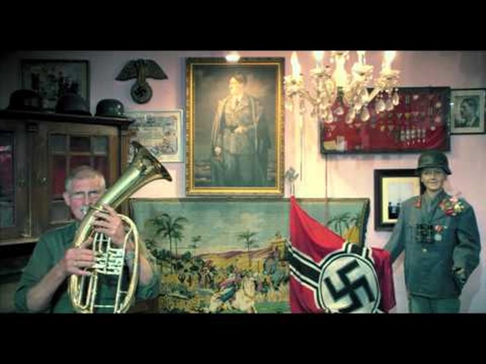 Video: "U podrumu" - Hitler