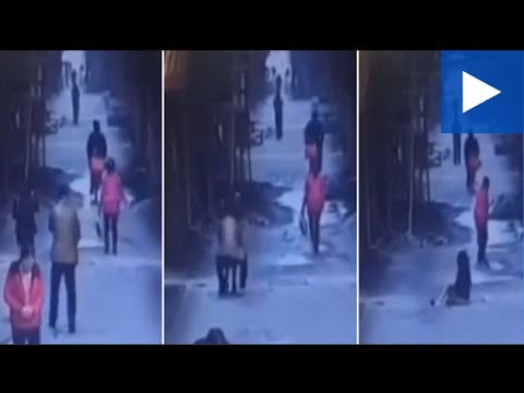 Zaletio se opljačkati je nasred ulice, ona pokazala guzu i...