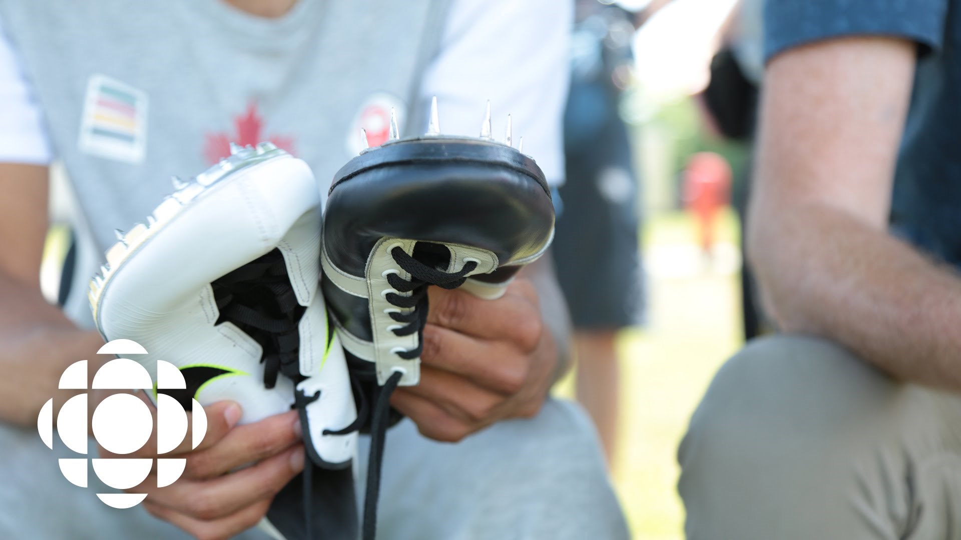 Kako bi današnji sprinter na 100 m trčao u opremi legende iz 1936.?