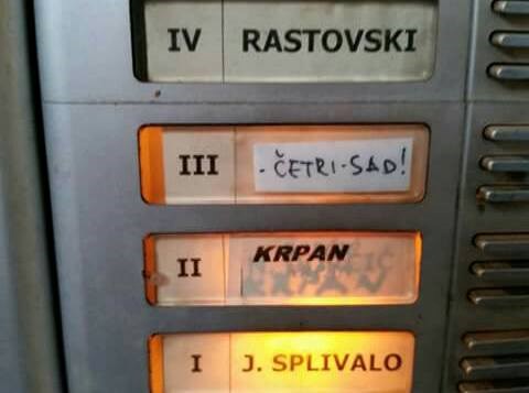 Tri, četiri, sad! Pozvoni!