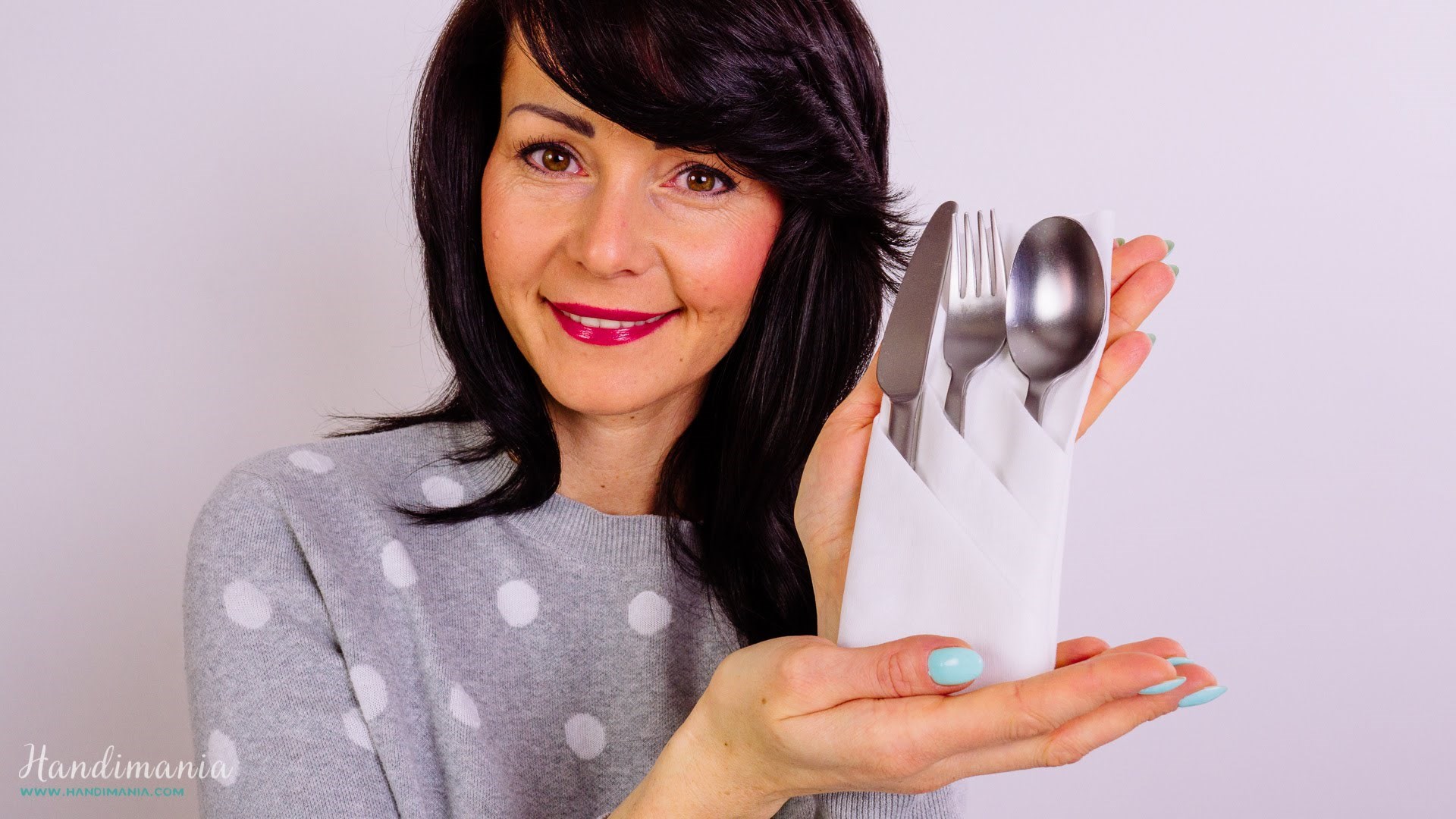 Za božićnom večerom budite faca i oduševite goste otmjenim trikom s ubrusom