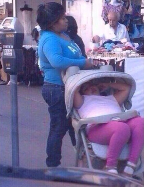 Bebica ima 900 tjedana, a još ne hoda?