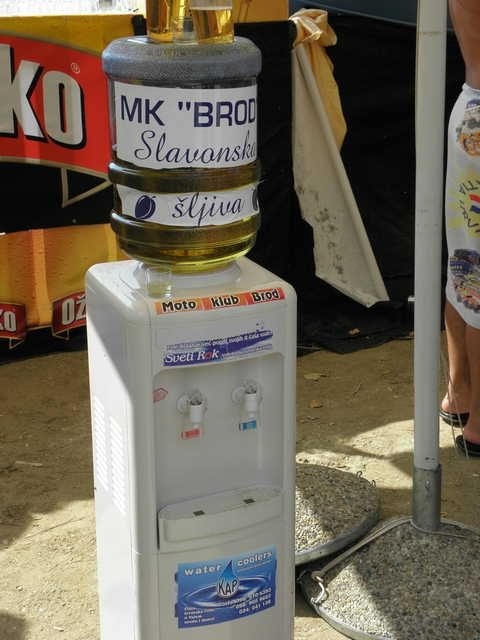 Vatrena voda - hitno u svaki ured!