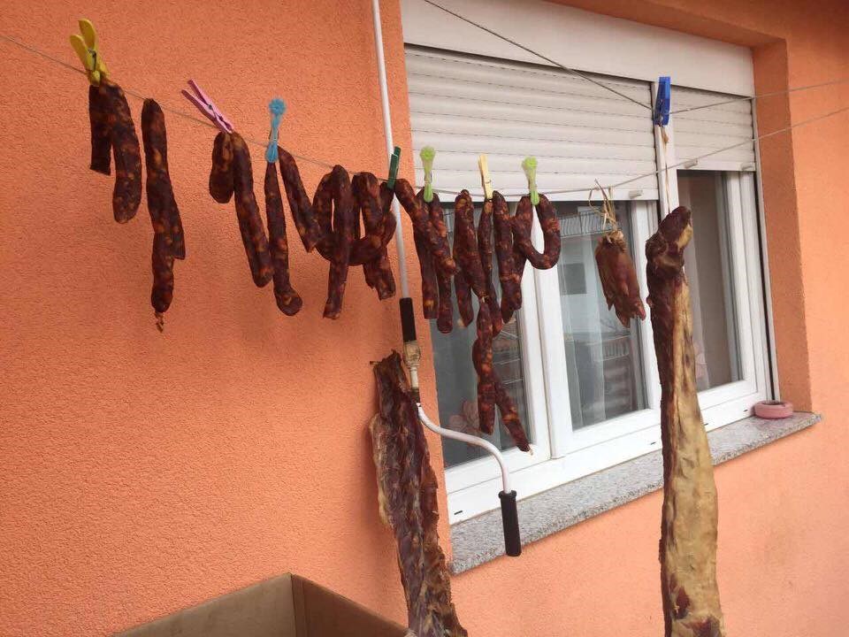 Ovako pravi Balkanac suši robu vani