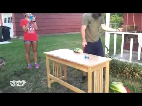 VIDEO: Htio je mačem presjeći lubenicu...