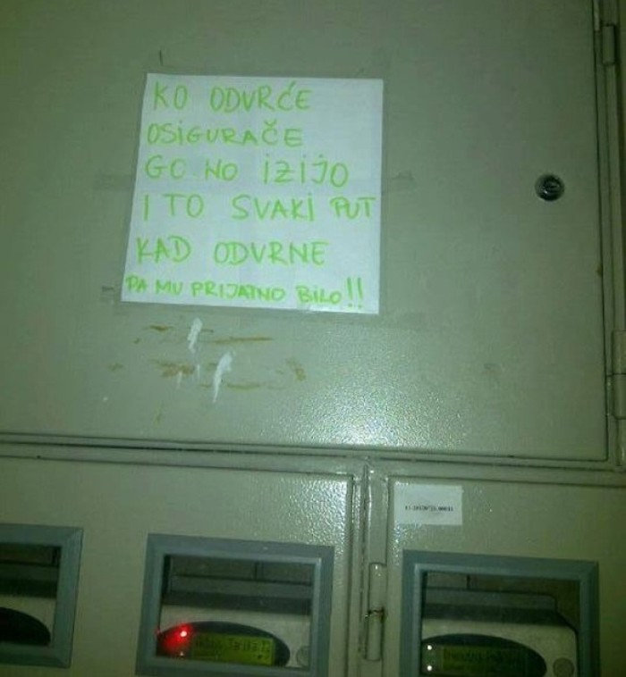 Nek jede govna tko ga zafrkava