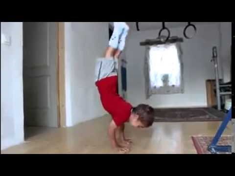 VIDEO: Nevjerojatna snaga u tako malom tijelu