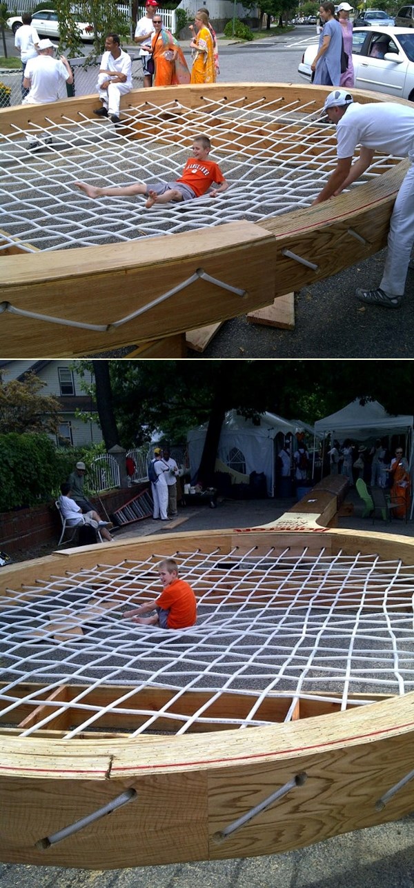 Rekorder po broju rekorda izradio najveći reket na svijetu