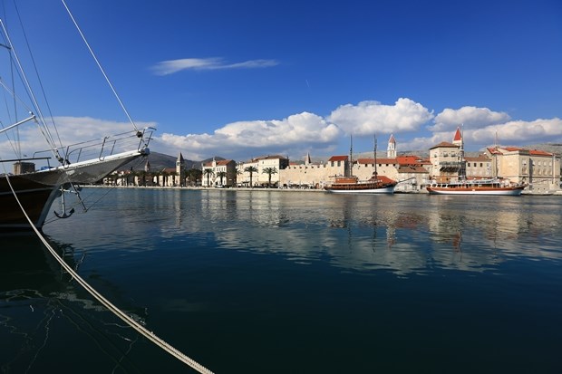 Proljetna razglednica iz Trogira