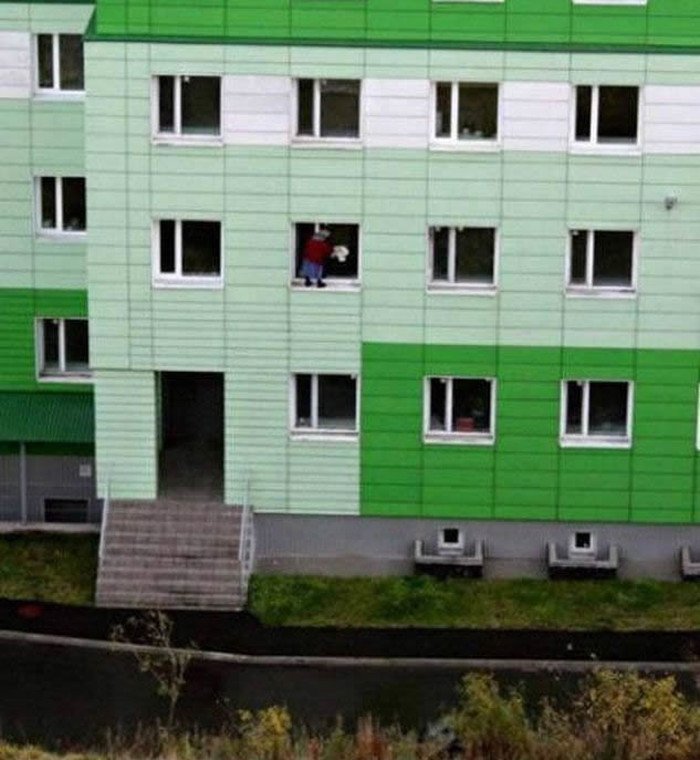 Spiderman-baka ne podnosi prljave prozore