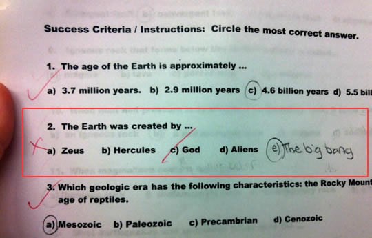 Strava američkog školstva: Zemlju stvorio bog ili alieni?