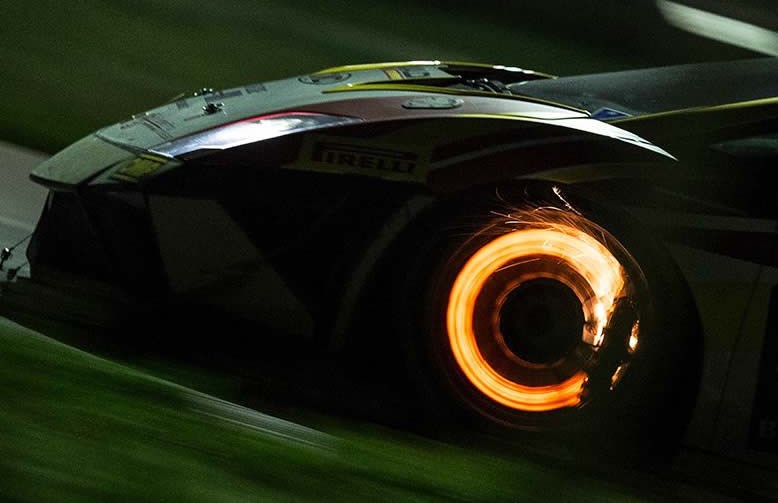 Usijani diskovi trkaćeg Lamborghinija