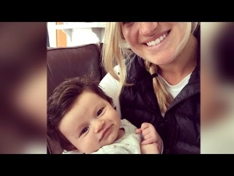 VIDEO: Beba stara nekoliko mjeseci ima fora frizuru i prava je internetska senzacija!