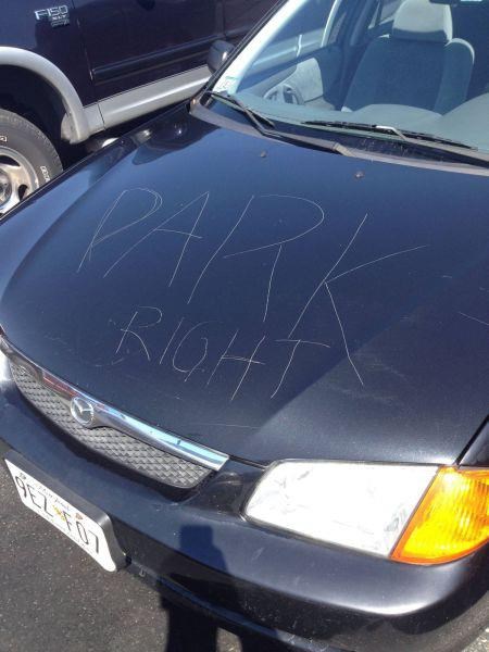 Isključarili mu auto zbog parkiranja: Pa se ti zajebavaj!