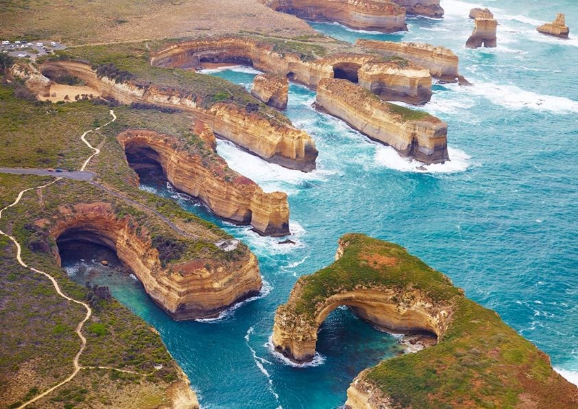 Veličanstvene australske litice izranjaju iz oceana