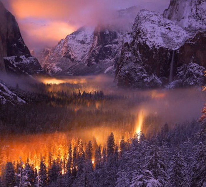 Dolina Yosemite "gori" od automobilskih svjetala u magli
