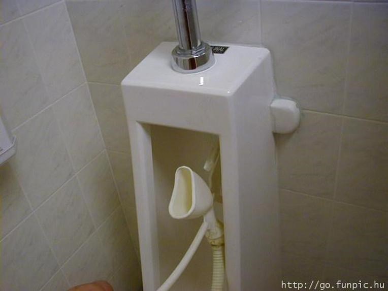 Upoznajte uniseks pisoar, za dečke i cure