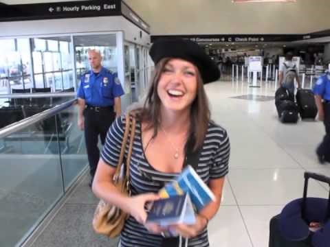 5. Pukla od sreće zbog puta u New York, pa pala u nesvijest kad su stigli u Pariz