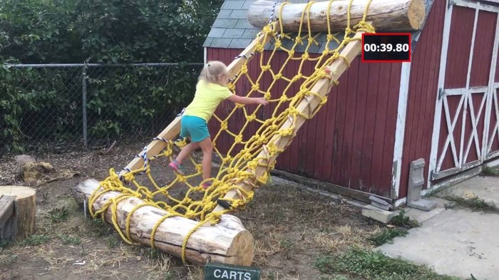 VIDEO: Tata je za svoju kćerkicu napravio stazu Ninja ratnika