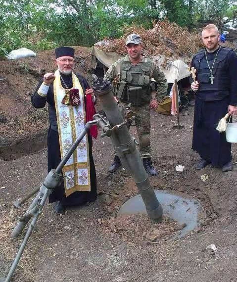 Nakon blagoslova oružja ide molitva za mir