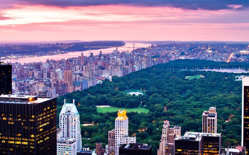 Rozo jutro iznad Central parka: New York na dlanu