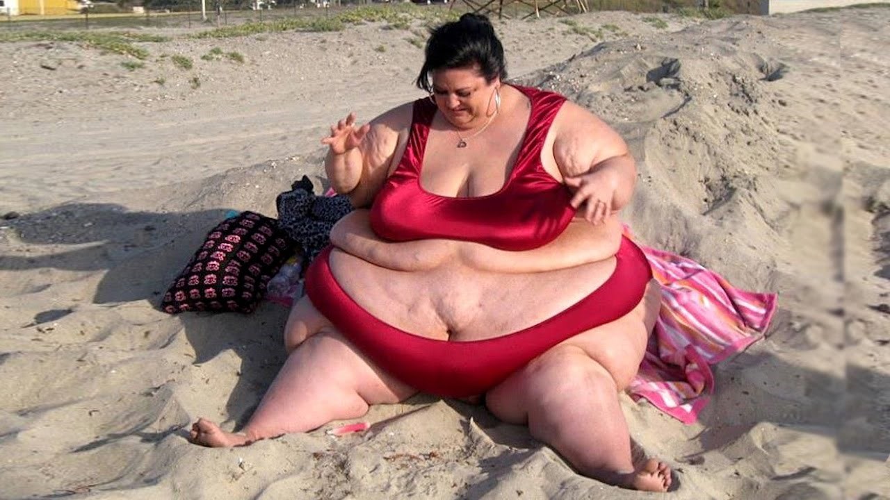 SMRŠAVILA 120 KILA da si spasi život, nakon prekida s dečkom koji je uživao kad se prežderavala